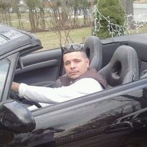 Meet your Posher, Efrain